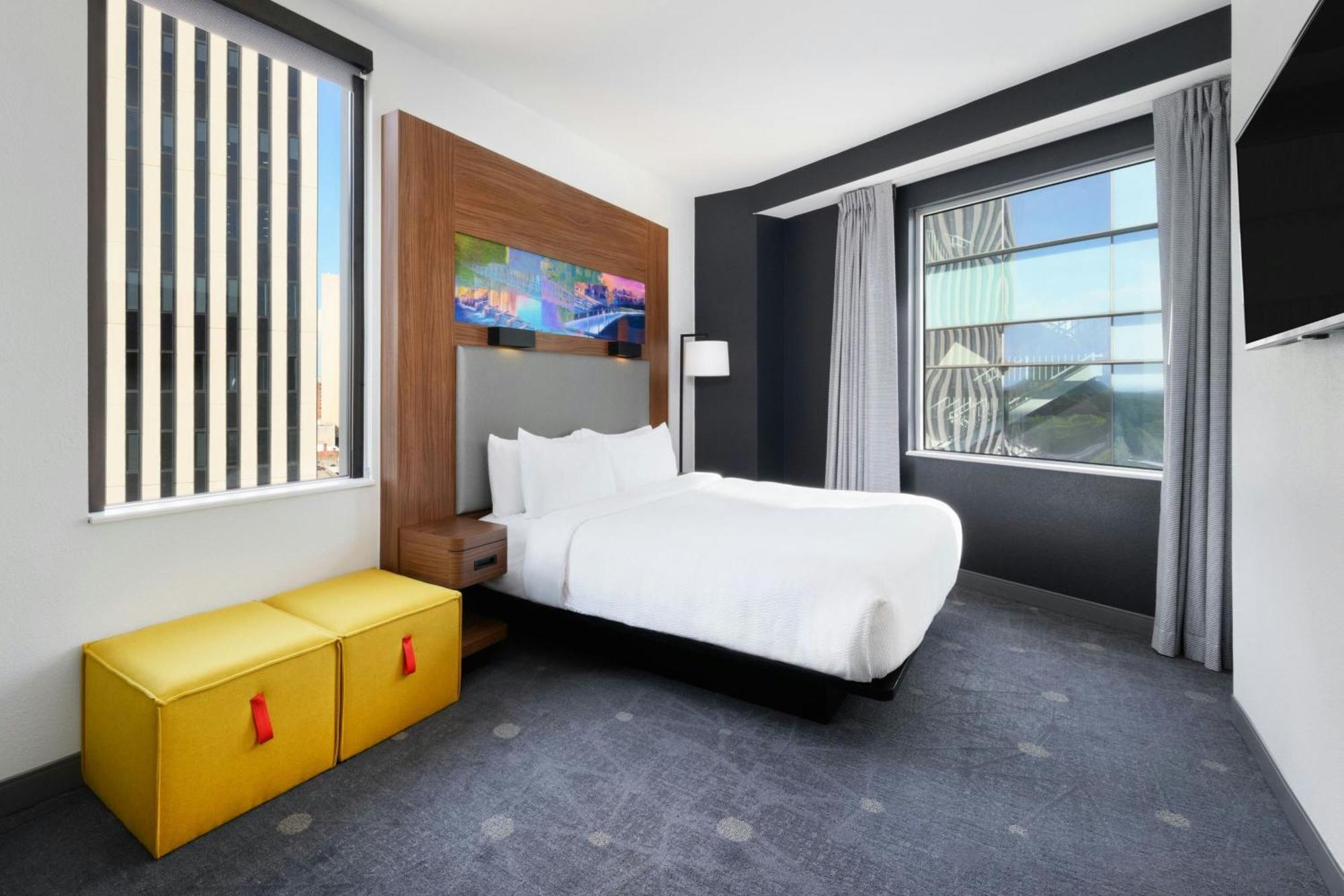 Aloft Greenville Downtown Exterior photo
